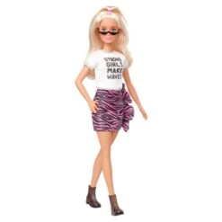 MATTEL GHW62 - Barbie - Fashionistas Puppe (blond) Mit Pinkem Rock